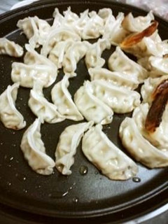 簡単!シンプルウマウマ焼き餃子☆-レシピのメイン写真
