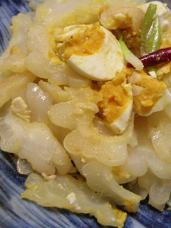 台湾家庭料理☆白ゴーヤと塩卵の炒め物-レシピのメイン写真