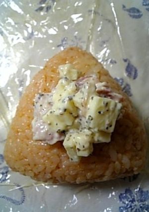 うまうま♡ピリ辛トムヤンクン味のおにぎり-レシピのメイン写真