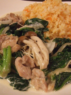鶏と小松菜のクリーム煮&キャロットライス-レシピのメイン写真