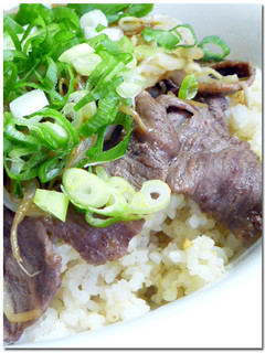 ニンニク ♪ 肉 ♪ ドンブリ-レシピのメイン写真