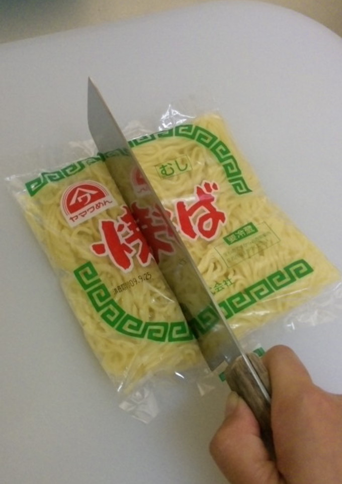 そば飯のそばの切り方-レシピのメイン写真