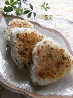 痛みにくい!梅しそ焼きおにぎり-レシピのメイン写真
