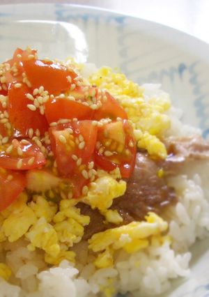 トマトと豚肉のさっぱりのっけ丼-レシピのメイン写真