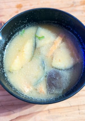 【業スの冷凍ナス】簡単すぎるナスの味噌汁-レシピのメイン写真