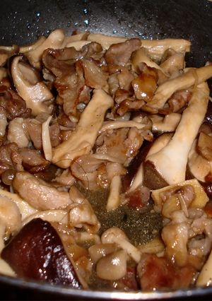 最強のおかず！豚肉ときのこの炒め物-レシピのメイン写真