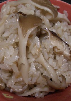 きのこいっぱい炊き込みご飯(薄味）♪-レシピのメイン写真