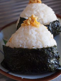 たまごおかかおにぎり-レシピのメイン写真