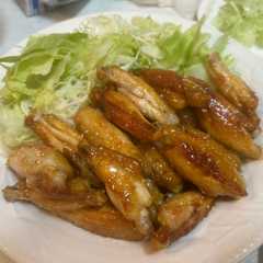 รูปของ 手羽中の甘辛焼き