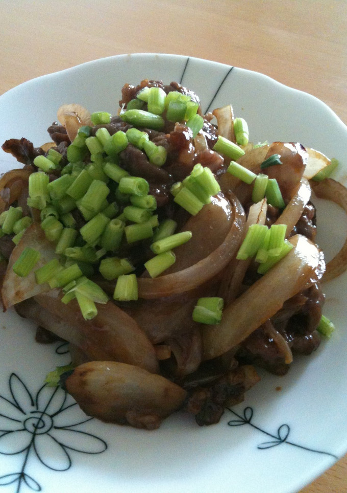 牛肉と玉ねぎのソース炒め-レシピのメイン写真