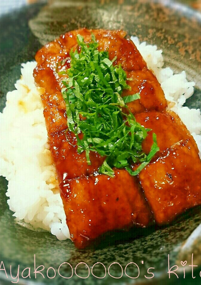 簡単☆照り照り美味しいさんまの蒲焼き丼-レシピのメイン写真