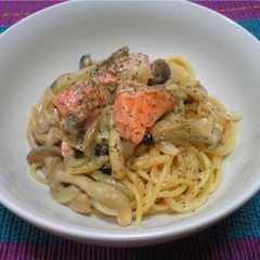 秋鮭ときのこの味噌クリームパスタ-レシピのメイン写真