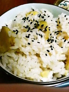 ウチの栗ごはん♪やさしい味がおいしい~。-レシピのメイン写真