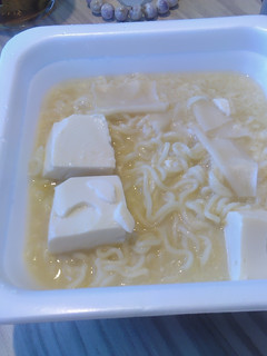ビジホでお手軽袋ラーメンV10豆腐卵とじ-レシピのメイン写真