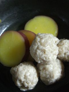 鶏だんごとさつまいものほっこり**煮物*-レシピのメイン写真