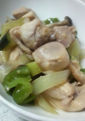 余ったワインで作る！鶏肉のワイン煮-レシピのメイン写真