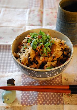 豆鼓とひじきの中華風炊き込みご飯-レシピのメイン写真