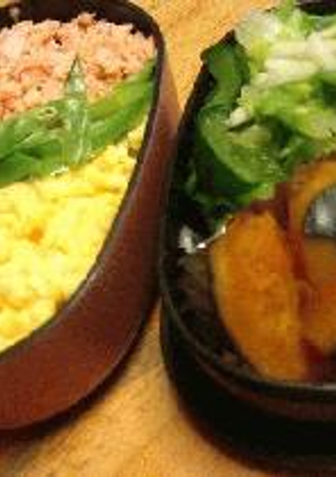 鮭のそぼろ丼弁当-レシピのメイン写真