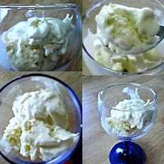 A picture of Glace au coco - ココナッツのアイスクリーム.