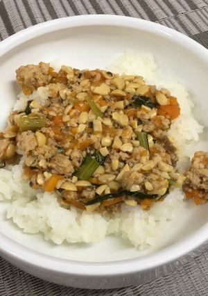 【保育園給食】納豆そぼろ丼-レシピのメイン写真