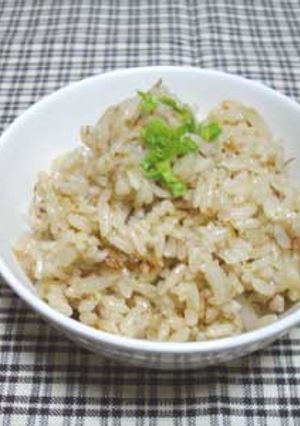 ☆めちゃ簡単美味しい！節約炊き込みご飯☆-レシピのメイン写真