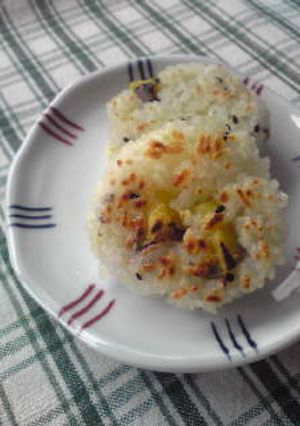 さつまいもごはんの焼おにぎり☆塩あじ-レシピのメイン写真