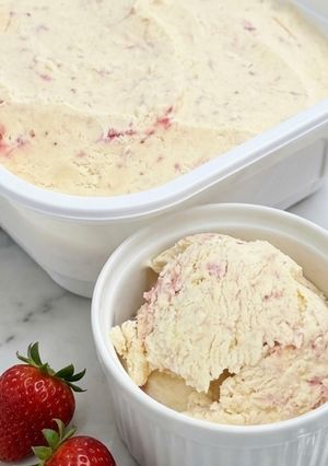 わが家のストロベリーアイスクリーム-レシピのメイン写真