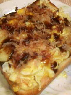 キャベツと卵でお好み焼風トースト-レシピのメイン写真