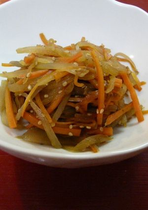 シャキシャキ食感♪　ヤーコンのきんぴら-レシピのメイン写真