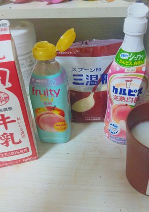 桃果汁酢ミルクカルピス🧧-レシピのメイン写真