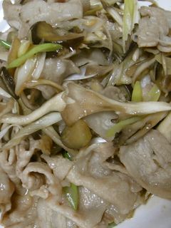 簡単★めんつゆで豚ばら肉ときのこの炒め物-レシピのメイン写真