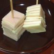 切って重ねて刺すだけハムチーズ即席つまみ