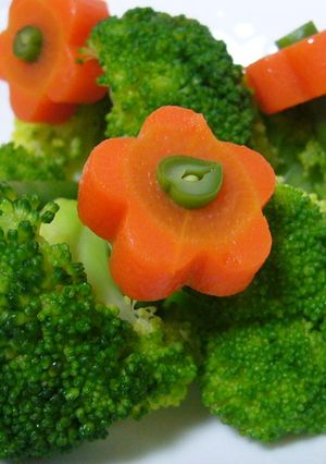 お弁当の隙間に・・かわいい人参のお花✿-レシピのメイン写真