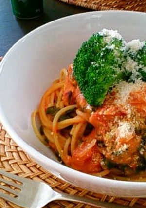 鮭とほうれん草のトマトクリームパスタ-レシピのメイン写真