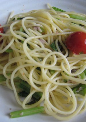 アンチョビとかぶの葉っぱのパスタ-レシピのメイン写真