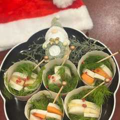 รูปของ かまぼこでクリスマスメニュー
