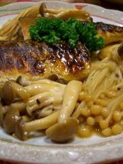 サンマとキノコのソテー・バター醤油で♪-レシピのメイン写真