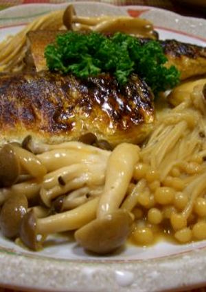 サンマとキノコのソテー・バター醤油で♪-レシピのメイン写真