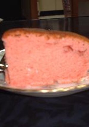 かわいらしいピンクのいちごスポンジケーキ-レシピのメイン写真