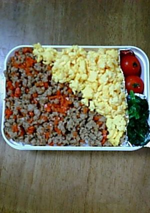 鶏そぼろ三色弁当♪-レシピのメイン写真