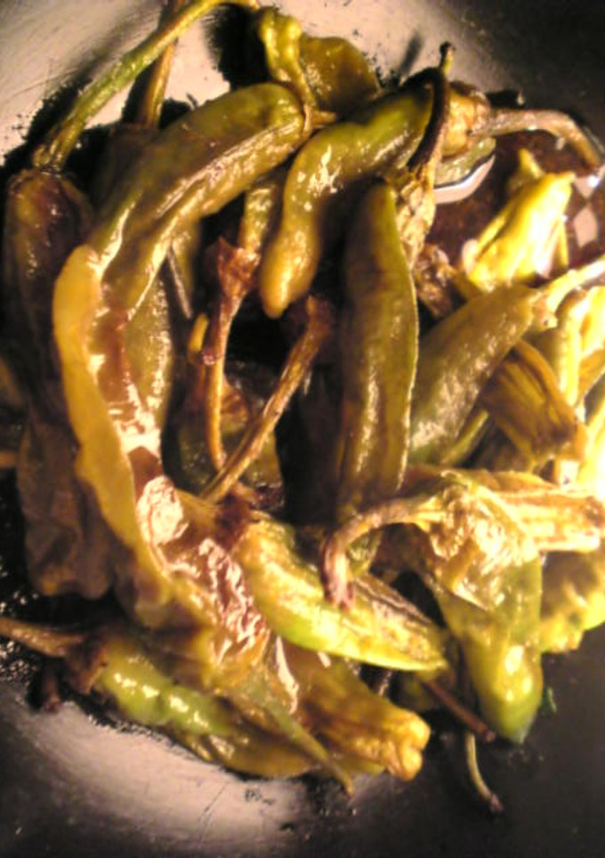 ししとうの鰹節粉末と昆布茶の炒め煮-レシピのメイン写真