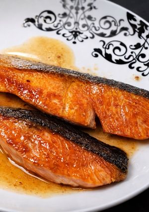 フライパンで作る「バター香る神シャケ」-レシピのメイン写真