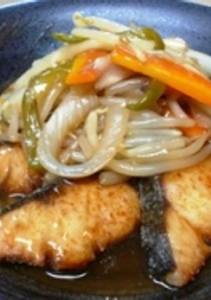 ワラサ（ブリ）の甘酢あんかけ♪れしぴ-レシピのメイン写真
