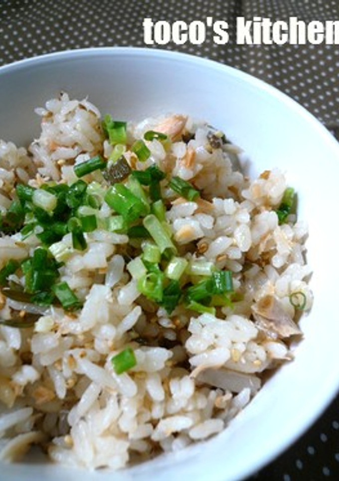秋の味覚☆鮭ときのこの炊き込みご飯-レシピのメイン写真