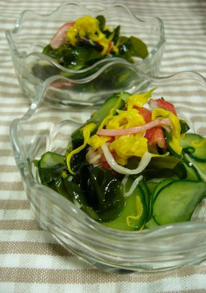 秋の香り❀菊入り酢の物-レシピのメイン写真