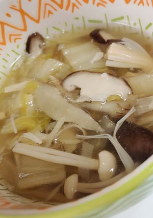 減量中にも。きのこと生姜の食べるスープ-レシピのメイン写真