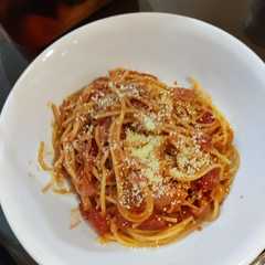 รูปของ トマトとベーコンのパスタ
