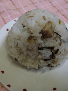 栗ごはん風おにぎり-レシピのメイン写真