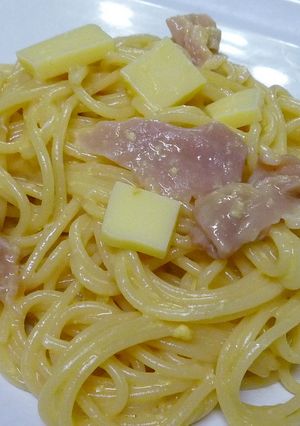 チーズたっぷりカルボナーラ-レシピのメイン写真