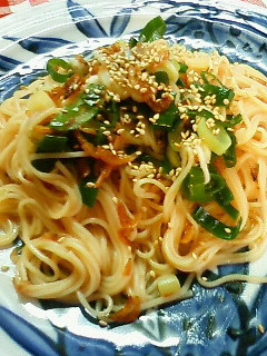 香ばしぃ♪桜えびとネギのそうめん-レシピのメイン写真
